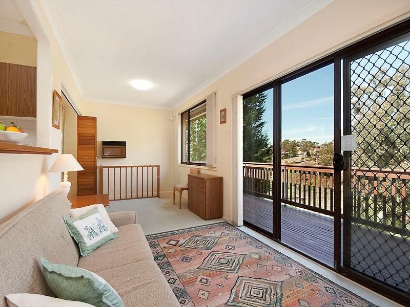 18 WANGANUI ROAD, Kirrawee NSW 2232