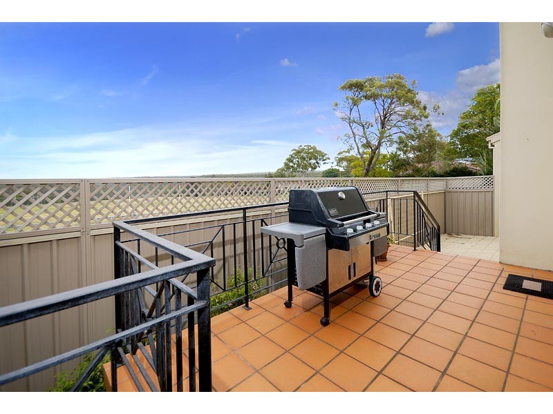 2/21 Kirk Crescent, Kirrawee NSW 2232