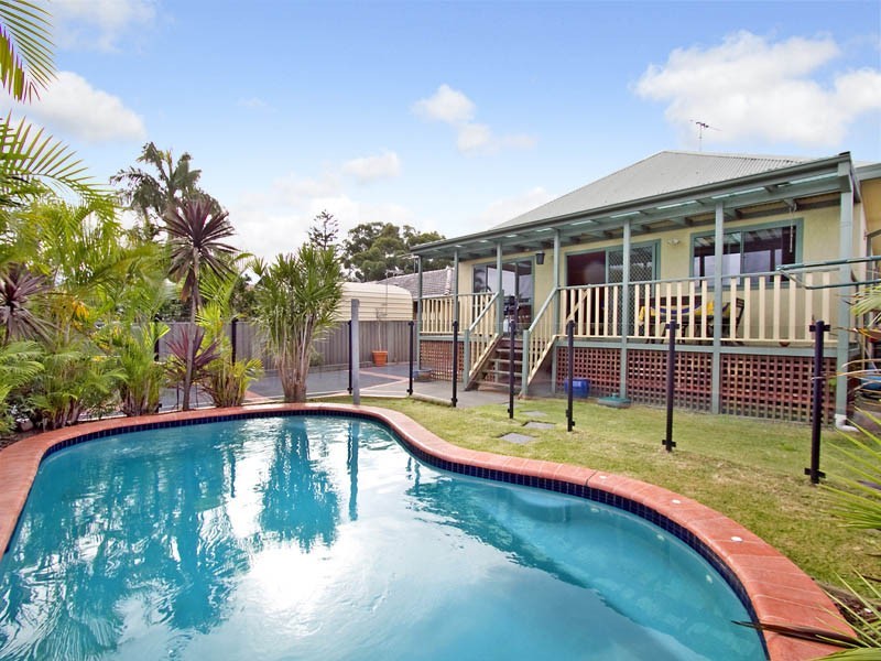 75  Rocklea Crescent, Sylvania NSW 2224