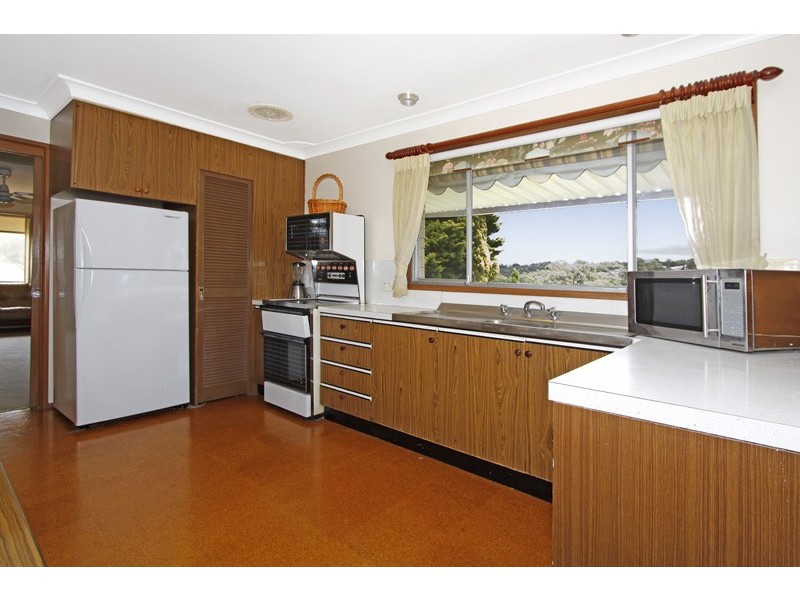 15 Banool Street, Kareela NSW 2232