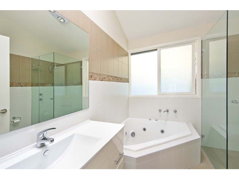 79 Urana Road, Yarrawarrah NSW 2233