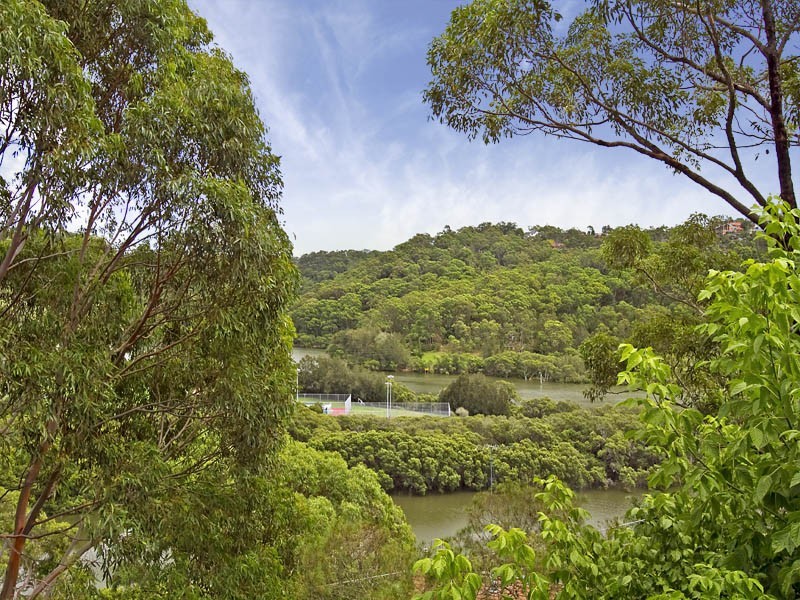 126 Washington Drive, Bonnet Bay NSW 2226