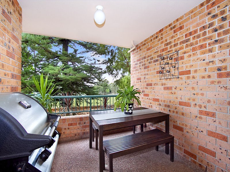 2/17  Willock Avenue, Miranda NSW 2228