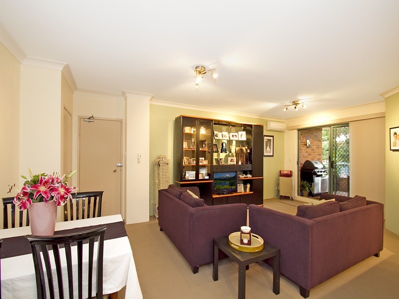 2/17  Willock Avenue, Miranda NSW 2228