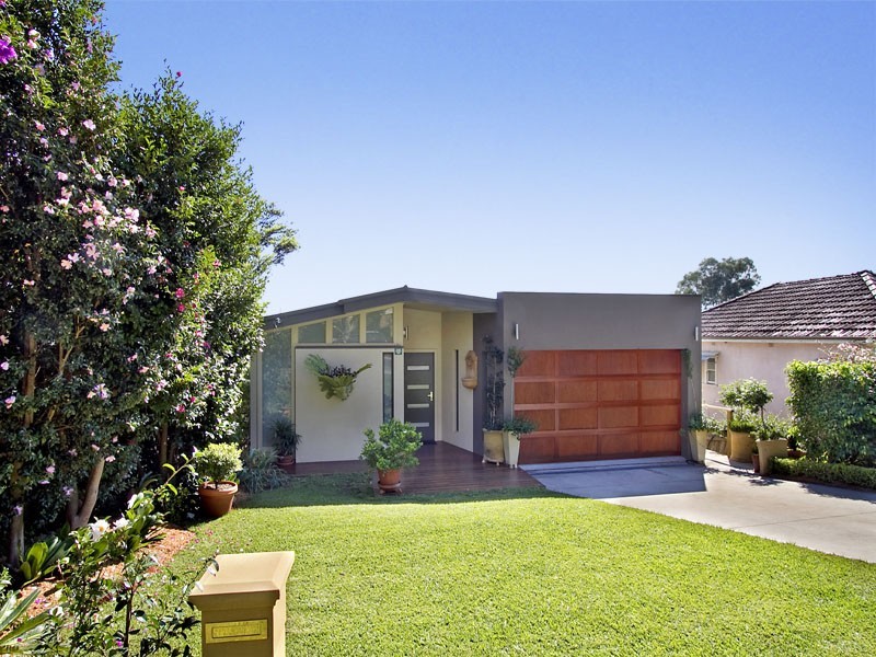 17 Yamba Road, Como NSW 2226