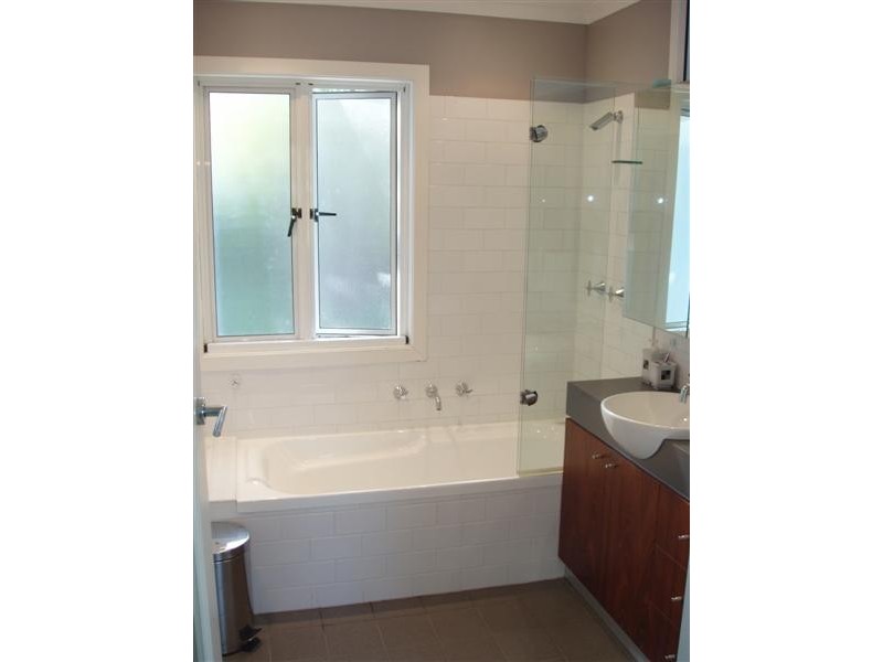 100A NOVARA CRESCENT, Como NSW 2226