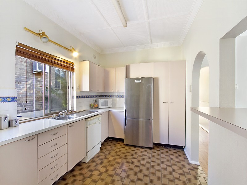 46 Glencoe Street, Sutherland NSW 2232
