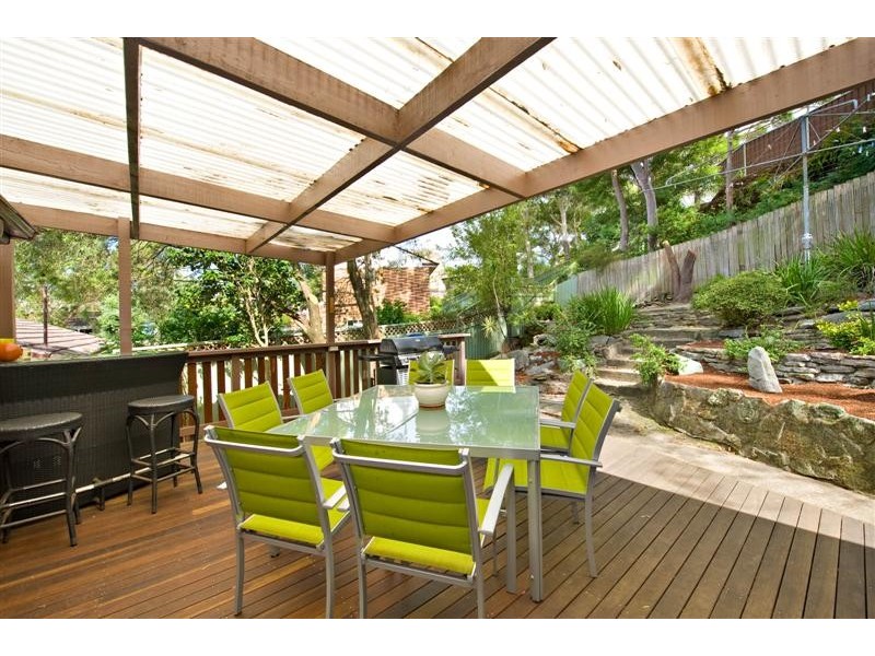 3 Mikarie Place, Kirrawee NSW 2232