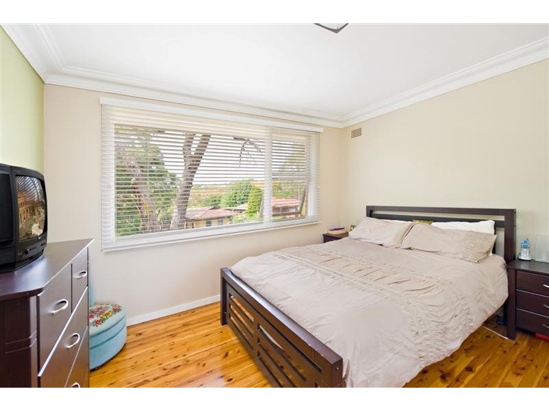 3 Mikarie Place, Kirrawee NSW 2232