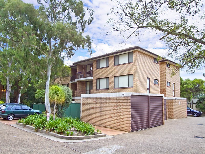10/125 Oak Road, Kirrawee NSW 2232