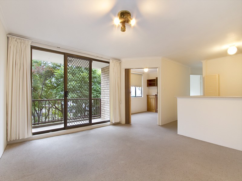 10/125 Oak Road, Kirrawee NSW 2232