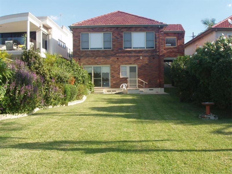 6A BELGRAVE ESPLANADE, Sylvania NSW 2224