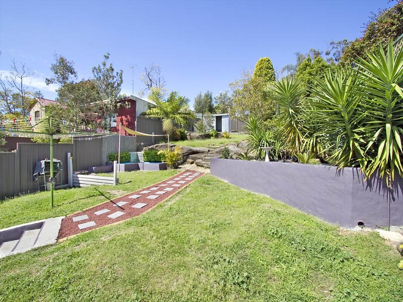 10  Keele Street, Como NSW 2226
