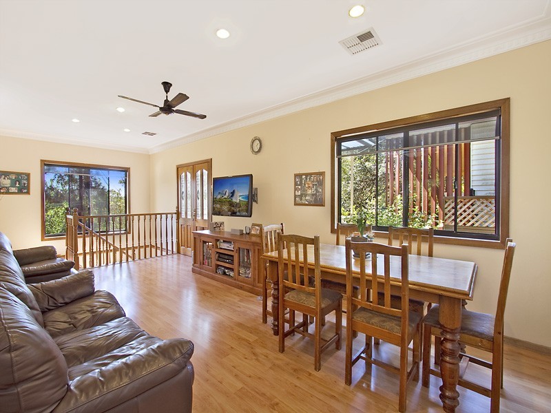 10  Keele Street, Como NSW 2226