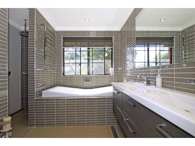 3 Jasmine Place, Sylvania NSW 2224