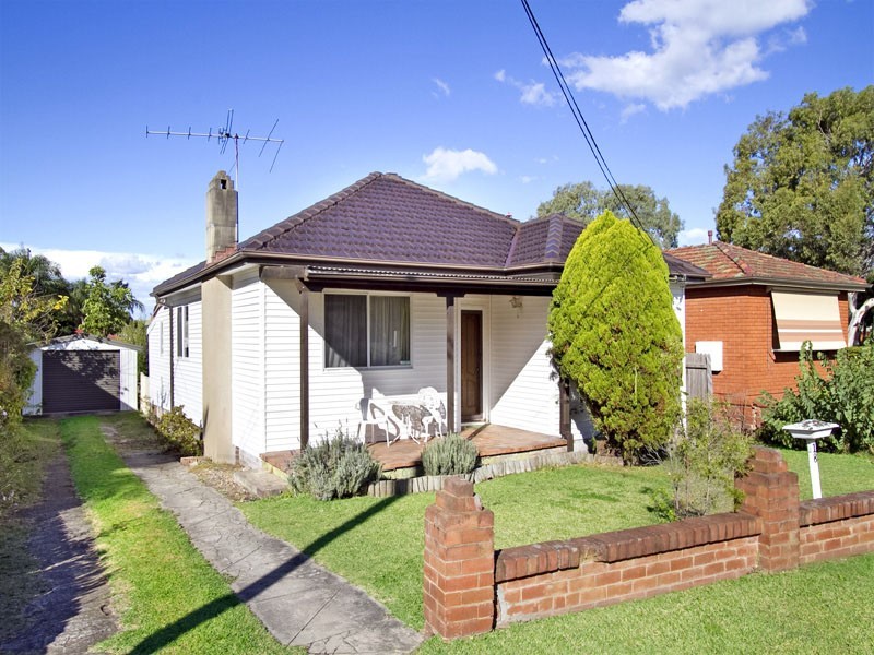 18 Edward Avenue, Miranda NSW 2228