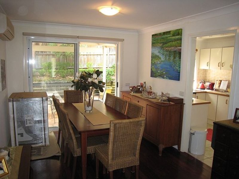 8 OAKWOOD WAY, Menai NSW 2234