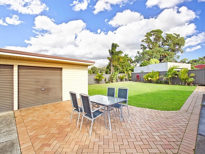 12  Vista Heights Road, Miranda NSW 2228