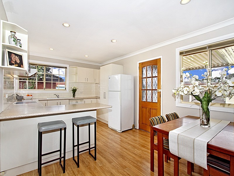 12  Vista Heights Road, Miranda NSW 2228