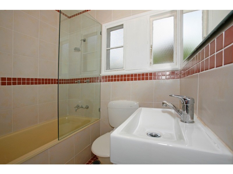 29 Kenneth Avenue, Kirrawee NSW 2232