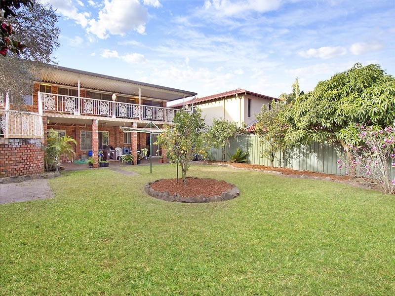 8  Classen Street, Sylvania NSW 2224
