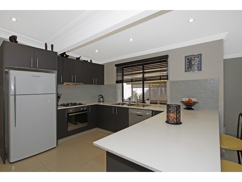 17 Geoffrey Crescent, Loftus NSW 2232