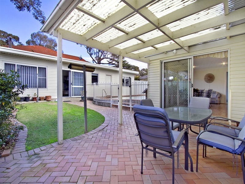 1 Woorak Crescent, Miranda NSW 2228