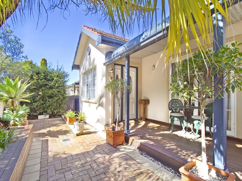 16 Manning Street, Oyster Bay NSW 2225