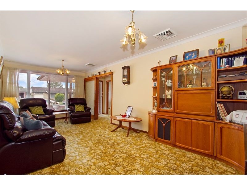 16 Garnet Road, Miranda NSW 2228