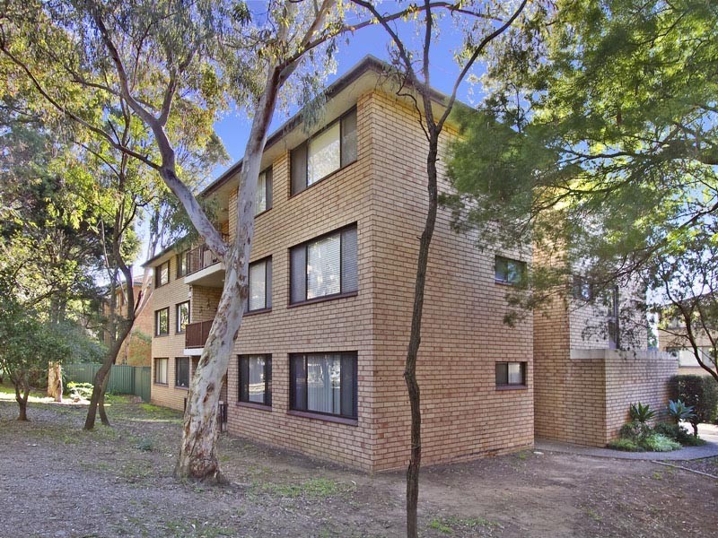 12/125 Oak Road, Kirrawee NSW 2232