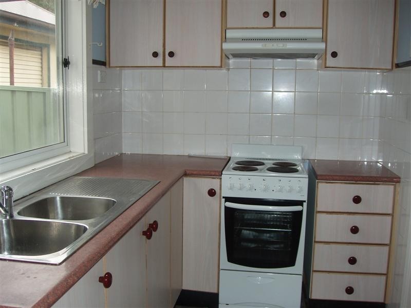 483 President Ave, Kirrawee NSW 2232