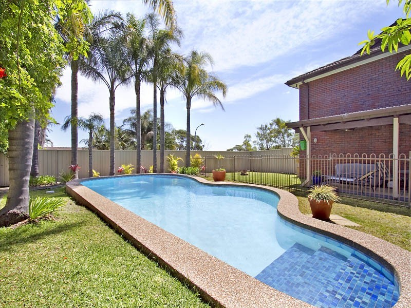 2 Burdekin Place, Engadine NSW 2233