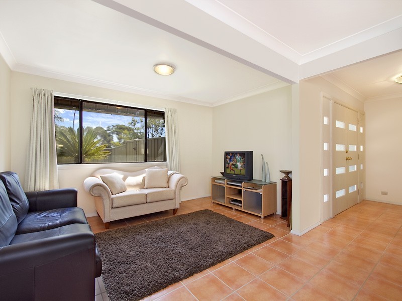 2 Burdekin Place, Engadine NSW 2233