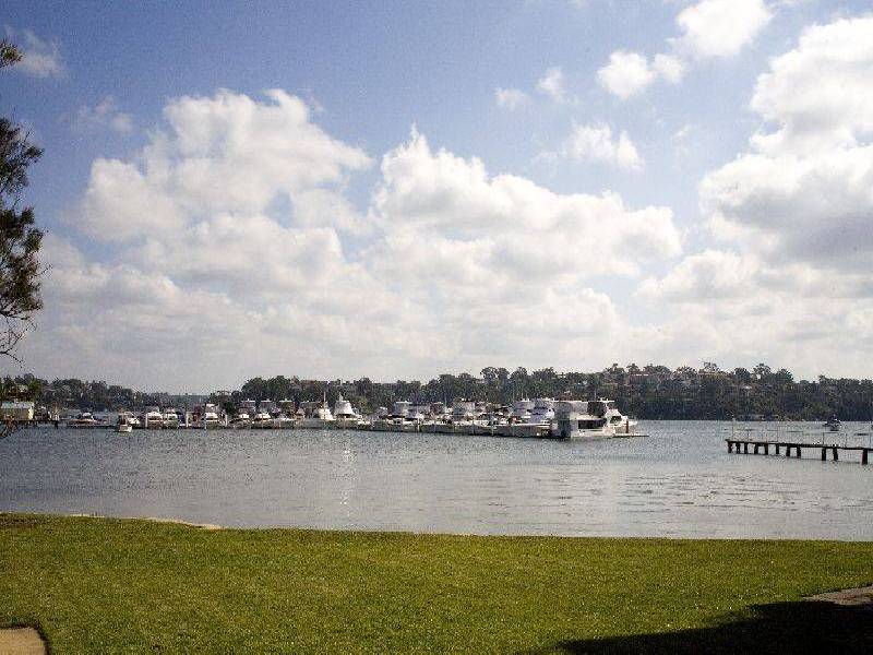 8/19  Clare Street, Sylvania NSW 2224