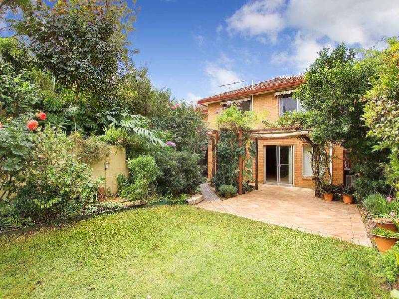 23 Leichhardt Crescent, Sylvania NSW 2224