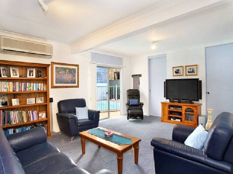 42  Leichhardt Crescent, Sylvania NSW 2224