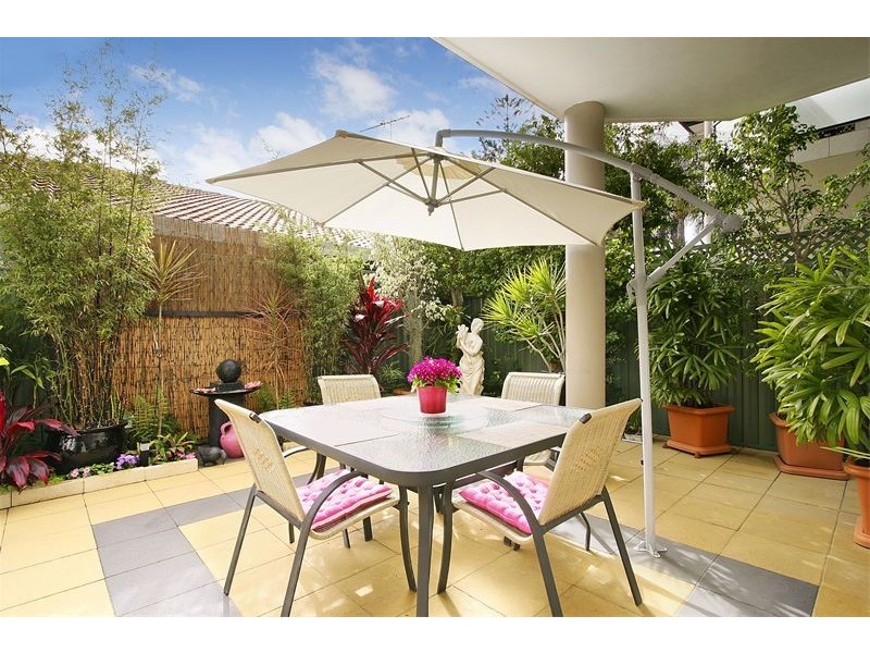 2/70  Holt Road, Taren Point NSW 2229