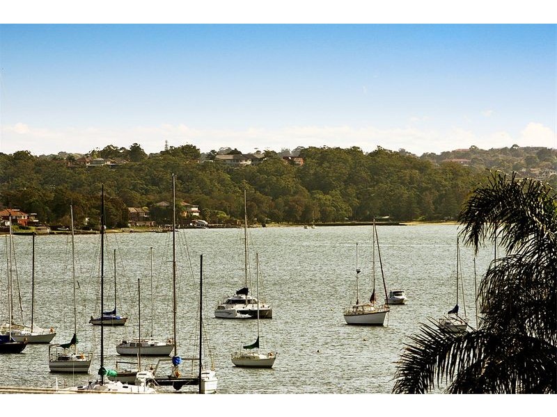 2/70  Holt Road, Taren Point NSW 2229