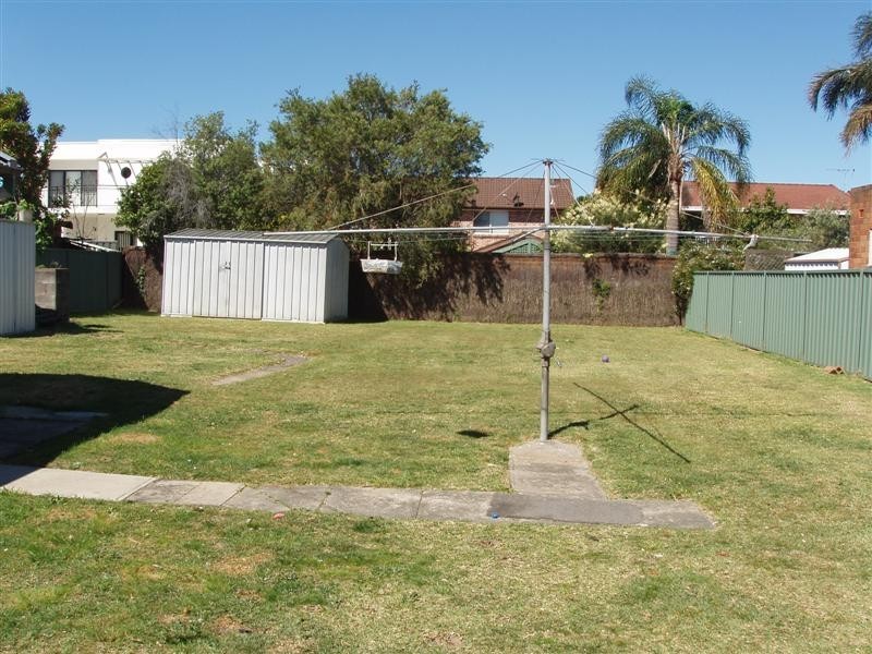 16  Birdwood Street, Sylvania NSW 2224