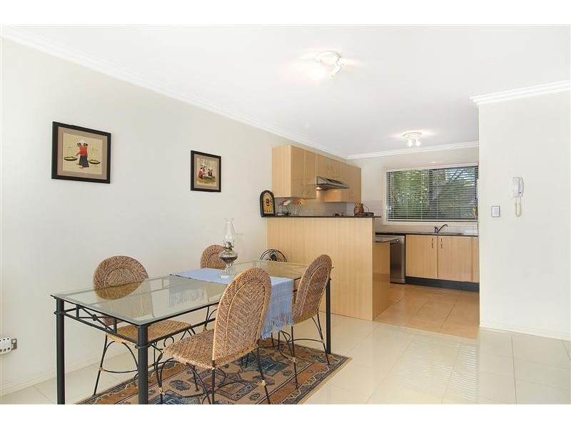 18/6  Mowbray Street, Sylvania NSW 2224