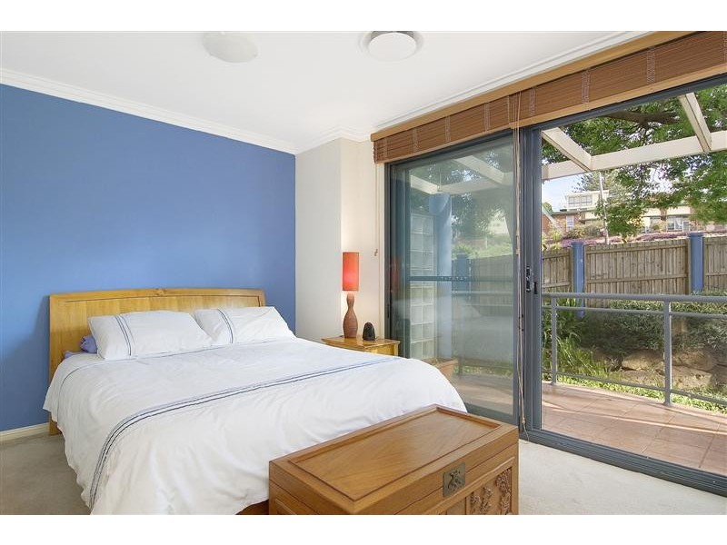 18/6  Mowbray Street, Sylvania NSW 2224