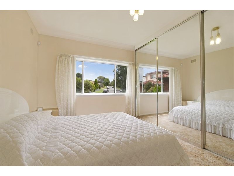 1  Queanbeyan Avenue, Miranda NSW 2228