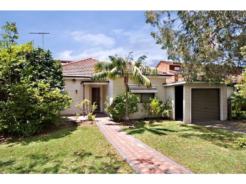 16  Macfarlane Parade, Sylvania NSW 2224