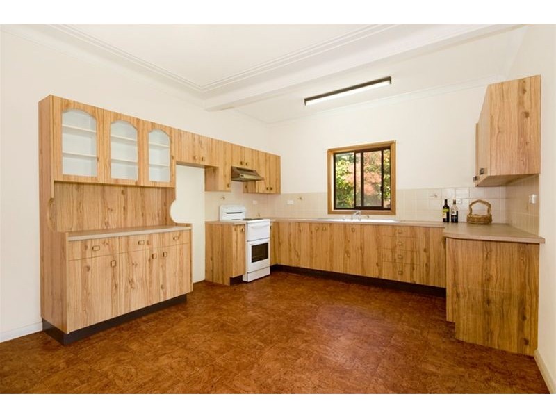 16  Macfarlane Parade, Sylvania NSW 2224