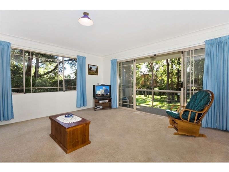 2/73-75  Flora Street, Kirrawee NSW 2232