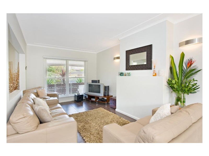 1  Amos Place, Sylvania NSW 2224