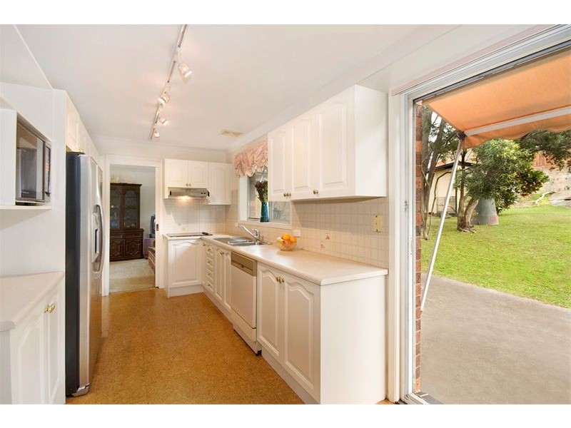 33  Bandain Avenue, Kareela NSW 2232