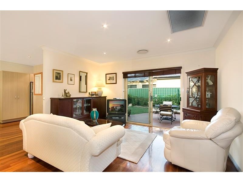 3/36  Crystal Street (entry via Albert Ave), Sylvania NSW 2224