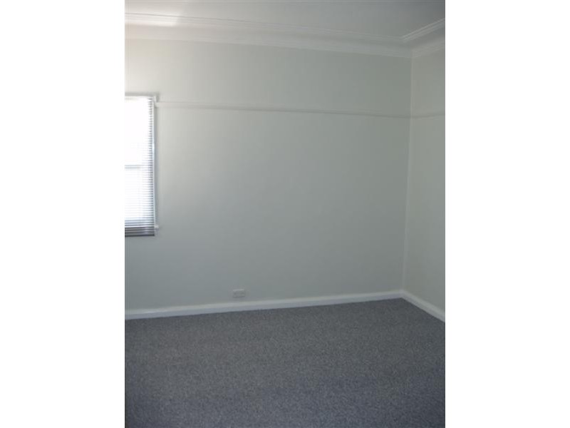 60  FAIRVIEW AVENUE, Engadine NSW 2233