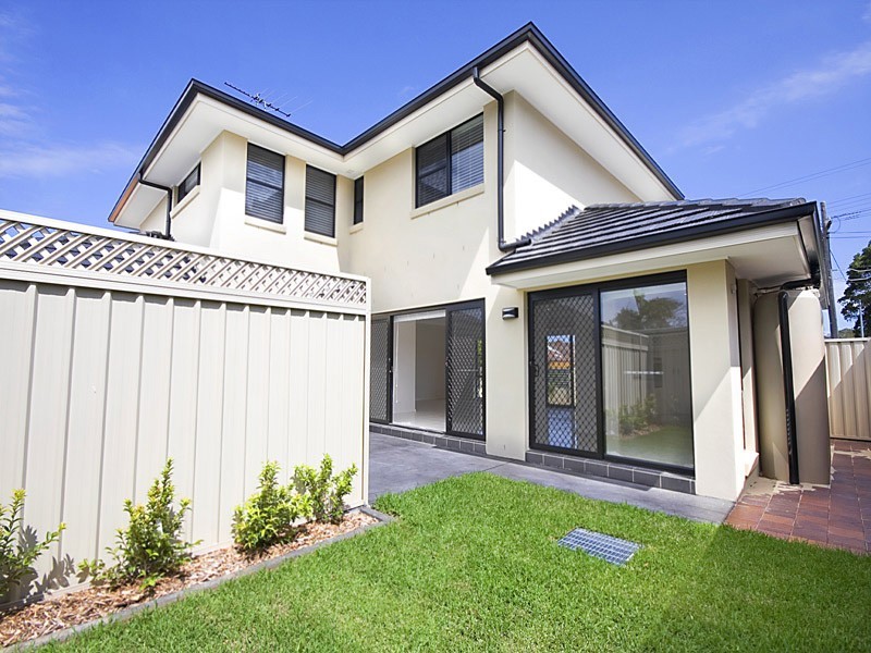 1/59  Garnet Road, Miranda NSW 2228